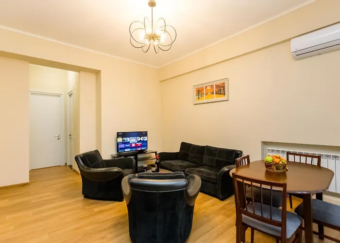 New!-Downtown Apartment Ll